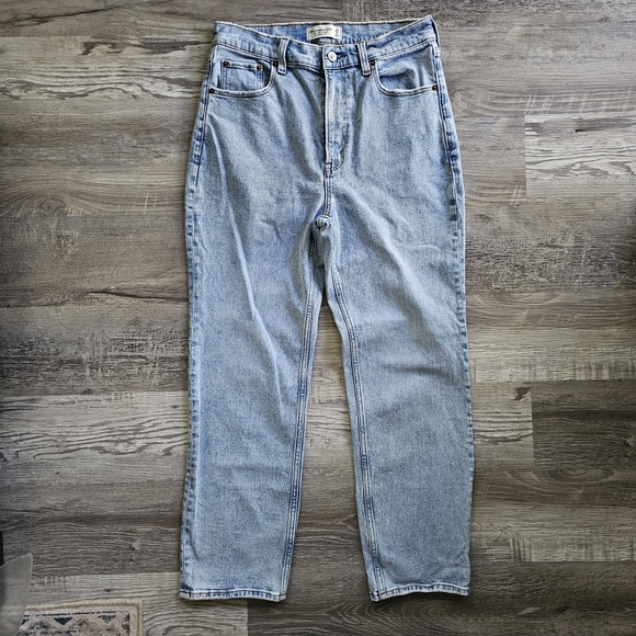 Abercrombie & Fitch Ankle Straight Ultra High Rise Size 8 - Picture 1 of 13